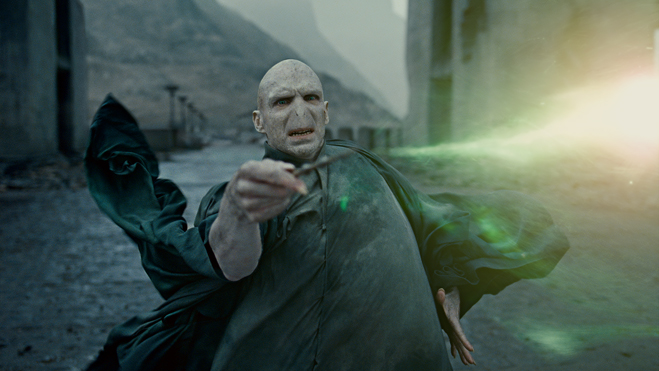 Voldemore wielding magic with his wand